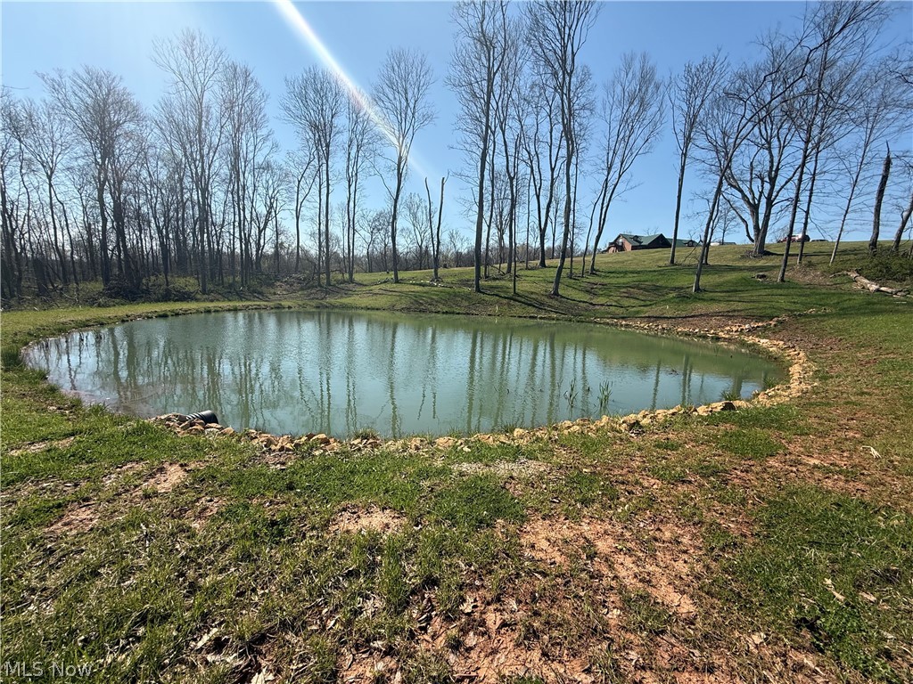 8902 N State Route 78 Caldwell OH 43724