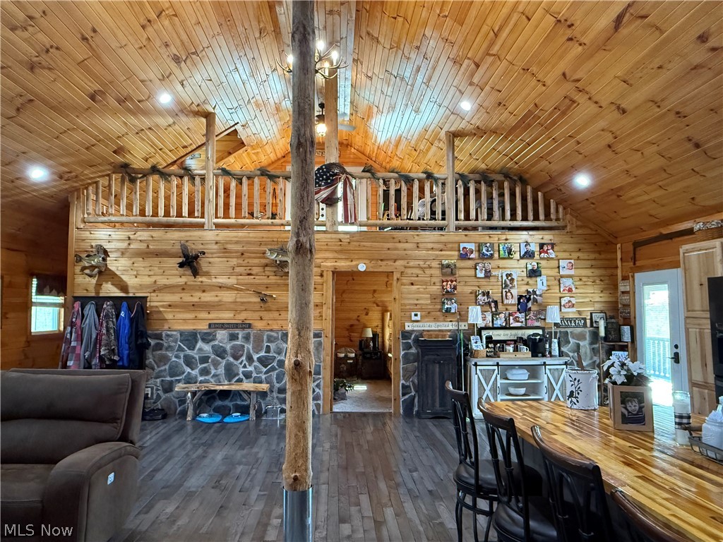 8902 N State Route 78 Caldwell OH 43724