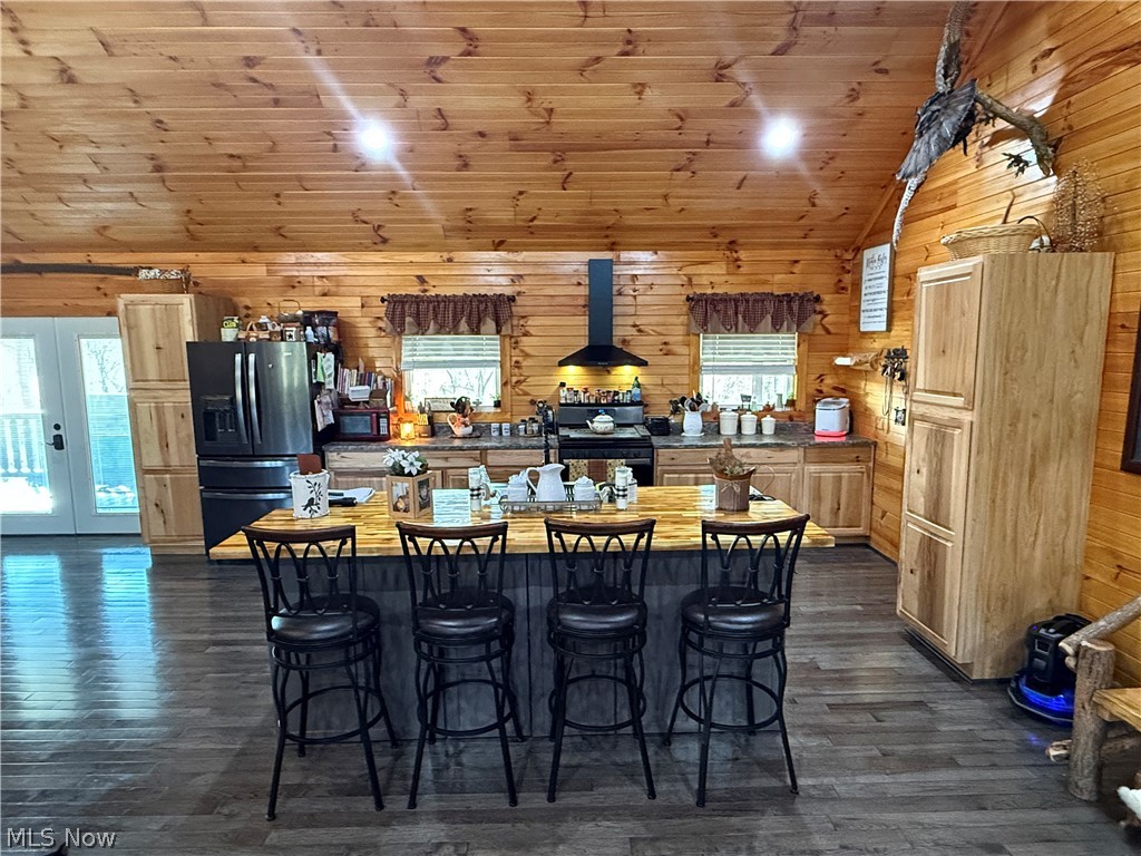 8902 N State Route 78 Caldwell OH 43724