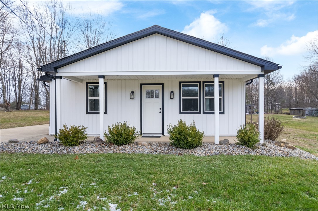 2351 Heston Drive Lake Milton OH 44429