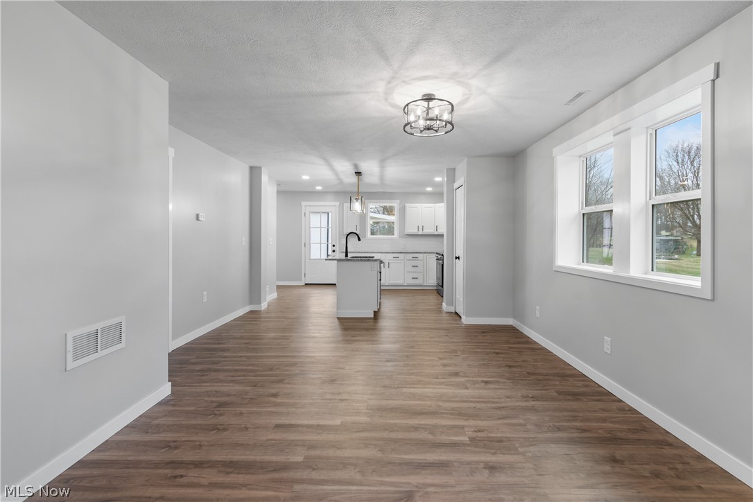 2351 Heston Drive Lake Milton OH 44429