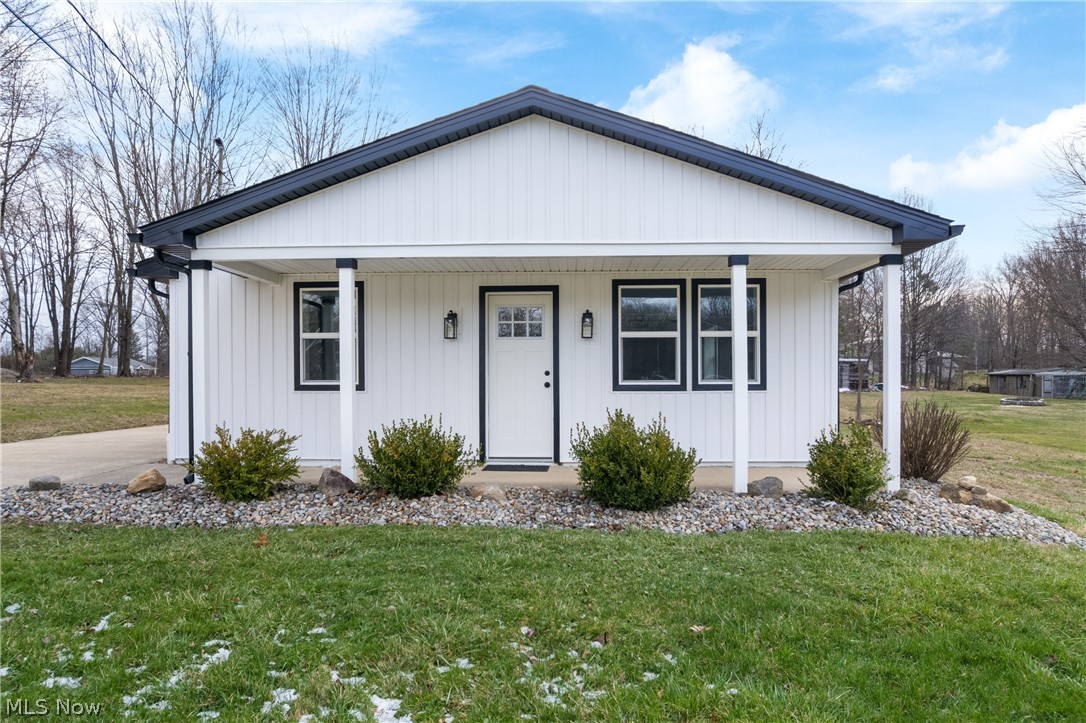 2351 Heston Drive Lake Milton OH 44429