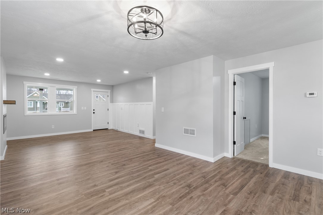 2351 Heston Drive Lake Milton OH 44429