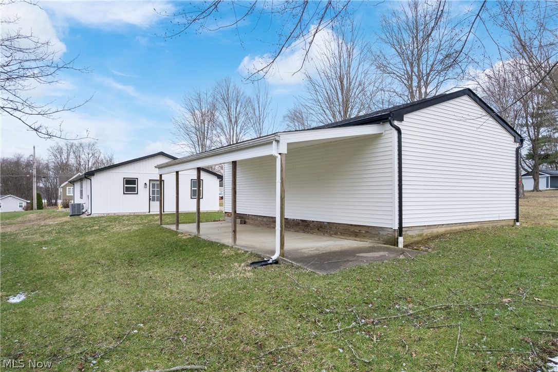 2351 Heston Drive Lake Milton OH 44429
