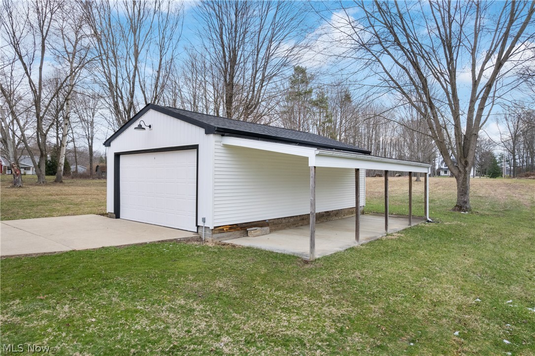 2351 Heston Drive Lake Milton OH 44429