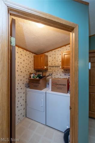 15 Elgin Oval Olmsted Twp OH 44138