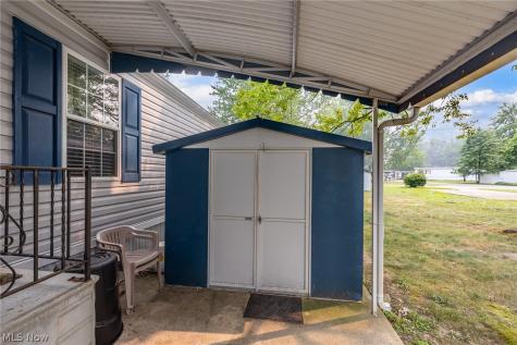 15 Elgin Oval Olmsted Twp OH 44138