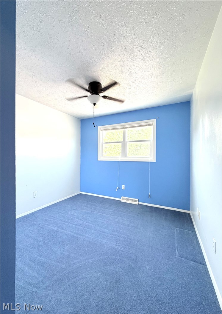 2051 Randall Street Lorain OH 44052