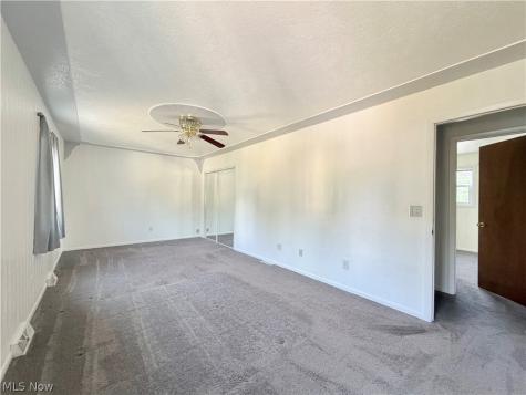 2051 Randall Street Lorain OH 44052