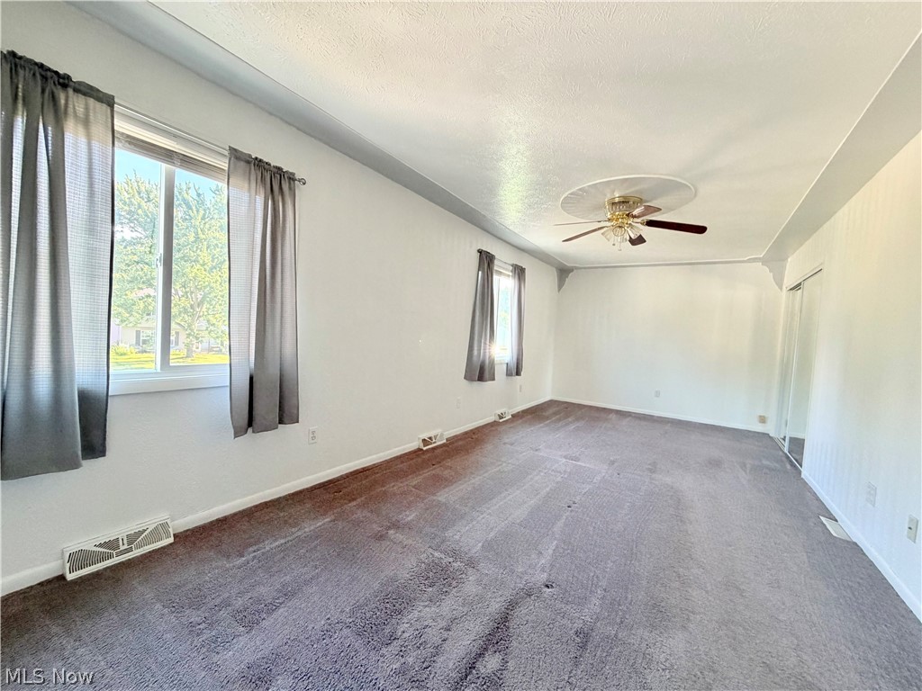 2051 Randall Street Lorain OH 44052