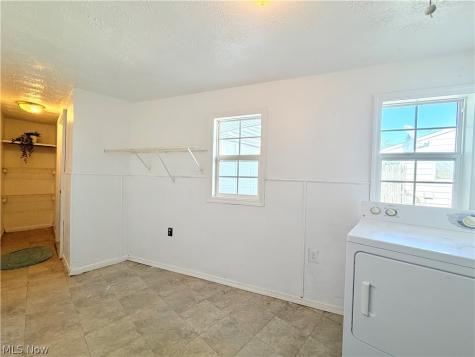 2051 Randall Street Lorain OH 44052