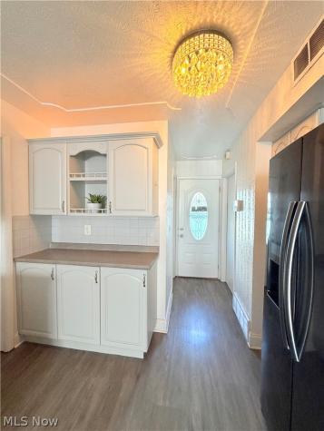 2051 Randall Street Lorain OH 44052