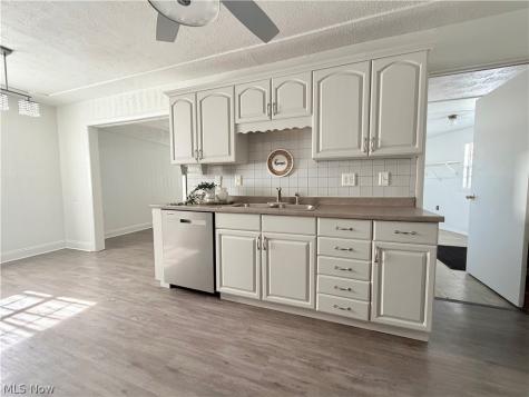 2051 Randall Street Lorain OH 44052
