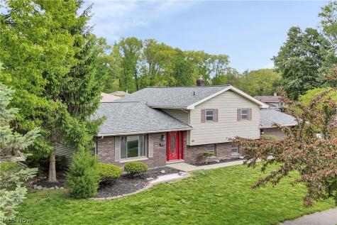 24420 S Oxford Oval North Olmsted OH 44070