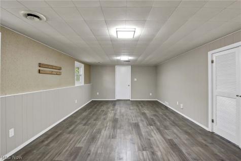 24420 S Oxford Oval North Olmsted OH 44070