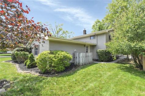 24420 S Oxford Oval North Olmsted OH 44070
