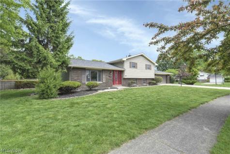 24420 S Oxford Oval North Olmsted OH 44070