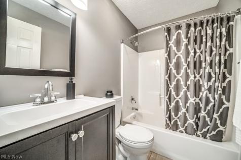 300 Eagleton Court Macedonia OH 44056