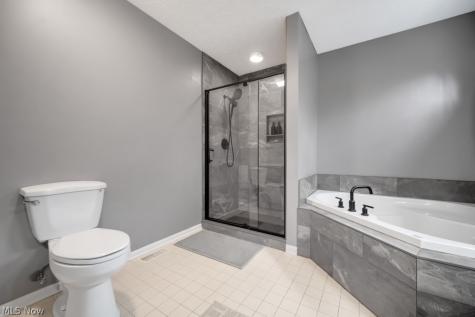 300 Eagleton Court Macedonia OH 44056