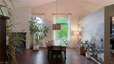 300 Eagleton Court Macedonia OH 44056