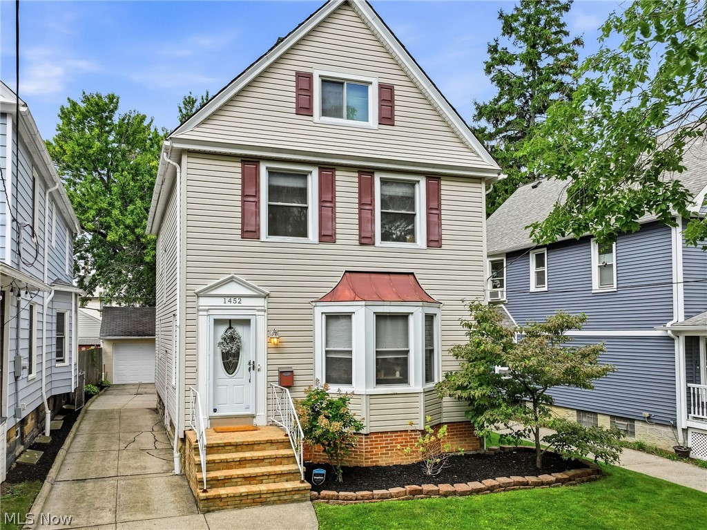 1452 Westwood Avenue Lakewood OH 44107