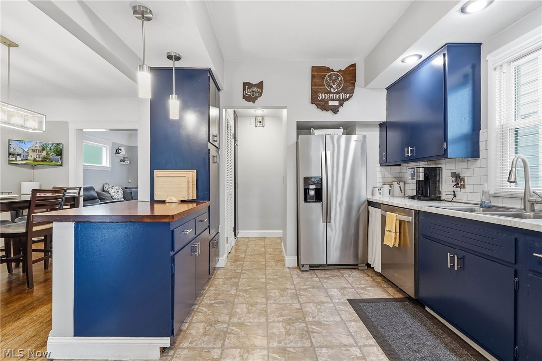 1452 Westwood Avenue Lakewood OH 44107