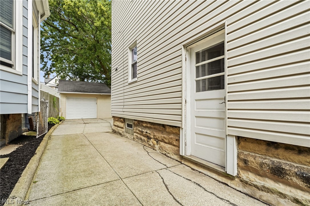 1452 Westwood Avenue Lakewood OH 44107