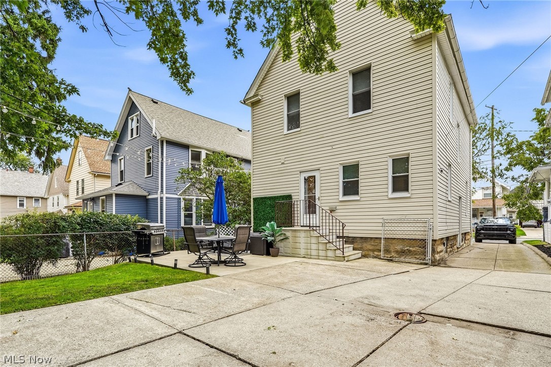 1452 Westwood Avenue Lakewood OH 44107