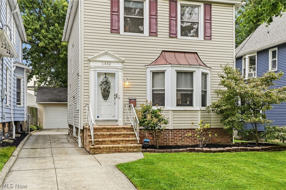 1452 Westwood Avenue Lakewood OH 44107