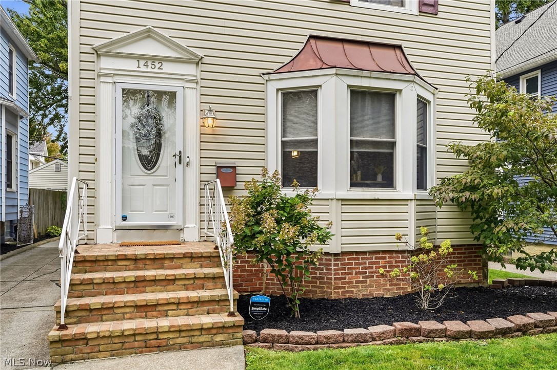 1452 Westwood Avenue Lakewood OH 44107
