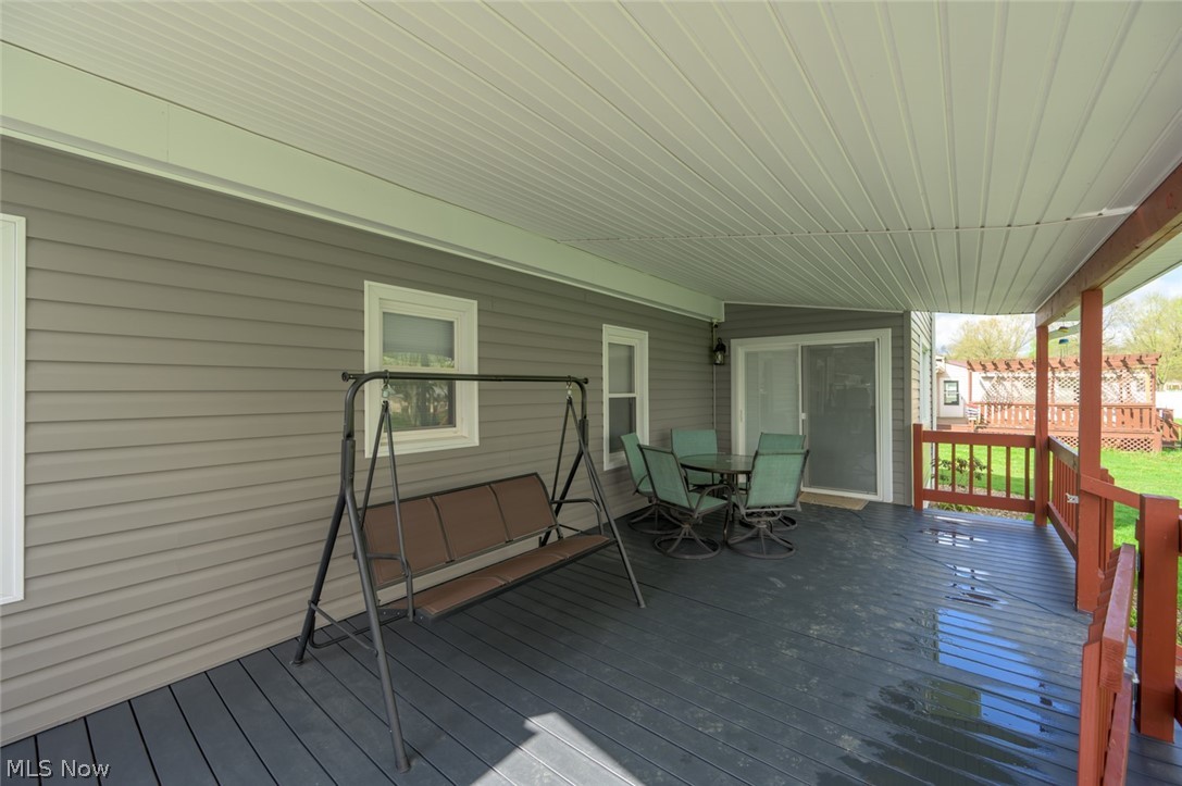 140 Edward Street NW Champion OH 44483