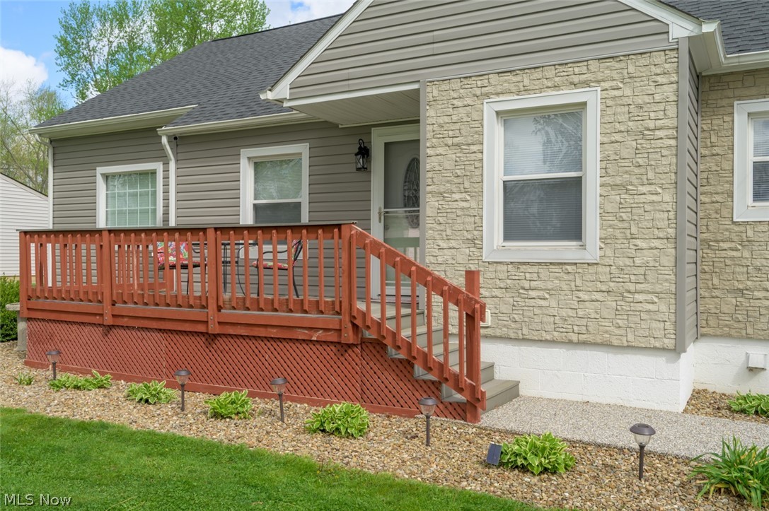 140 Edward Street NW Champion OH 44483