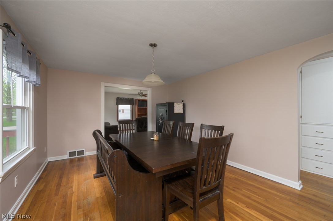 140 Edward Street NW Champion OH 44483