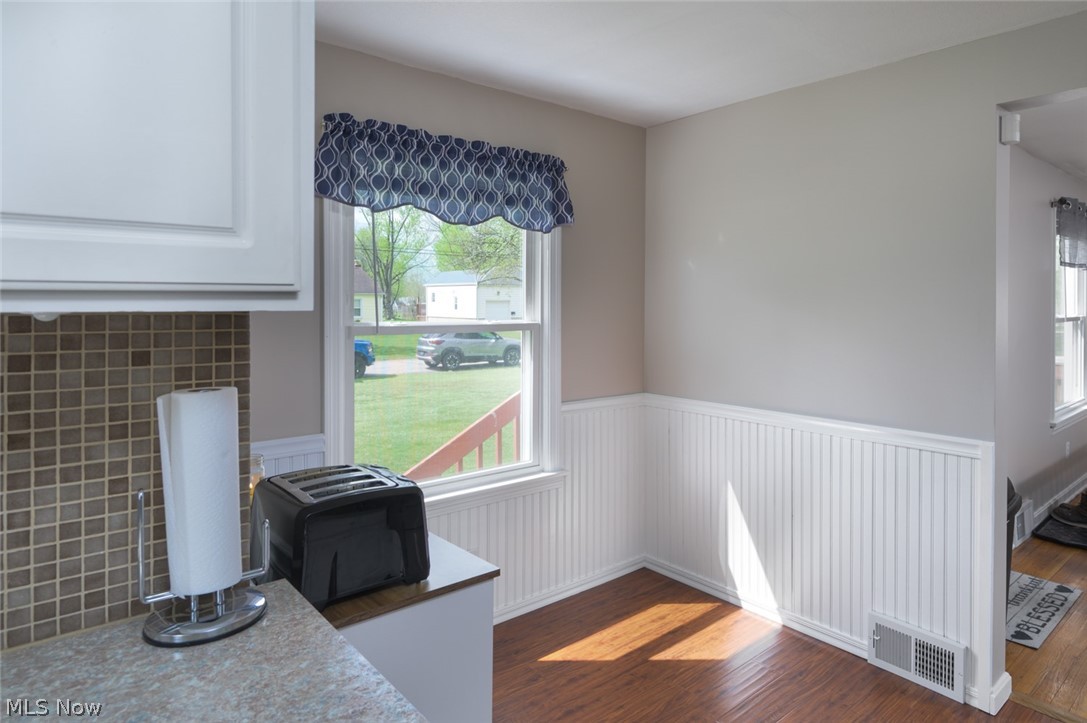 140 Edward Street NW Champion OH 44483