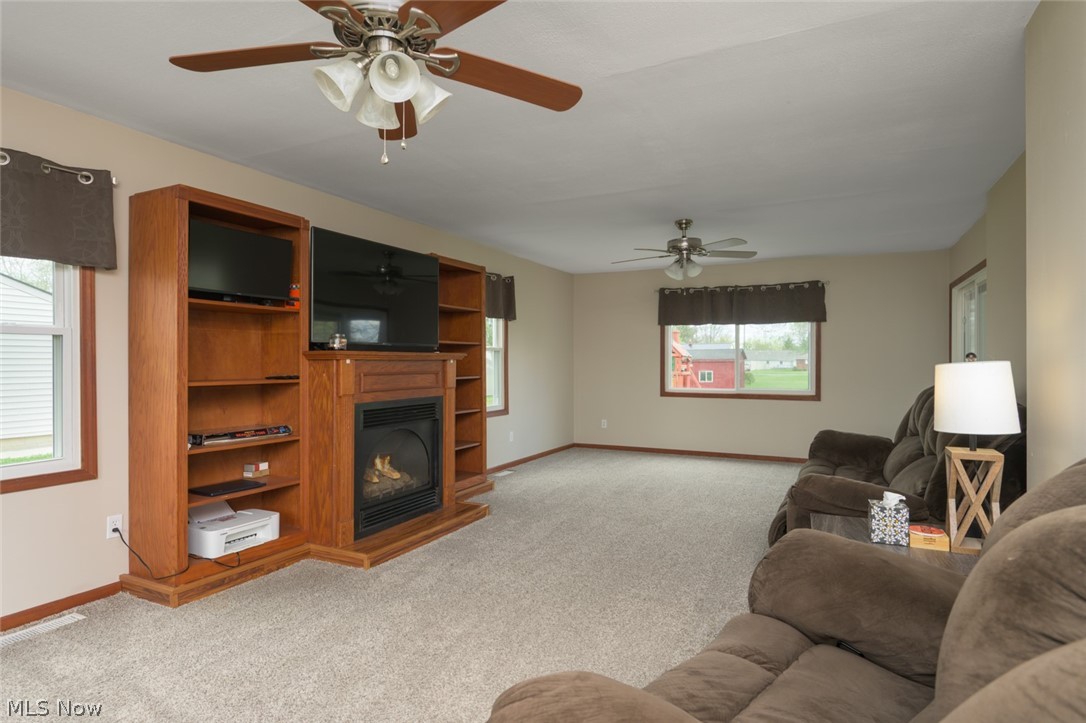 140 Edward Street NW Champion OH 44483