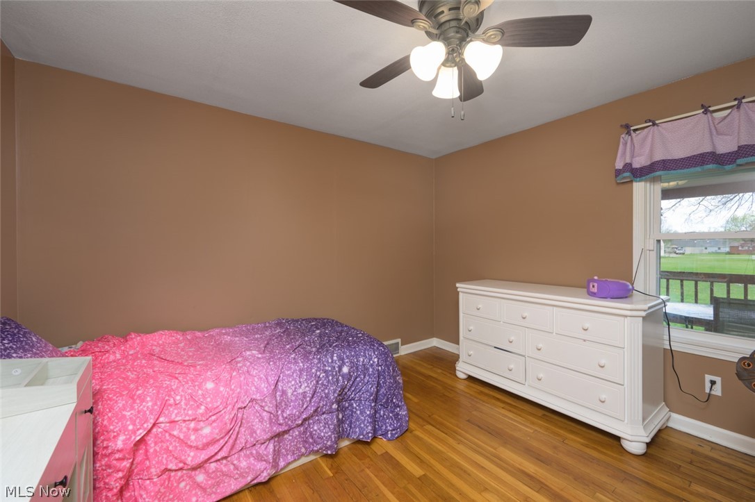 140 Edward Street NW Champion OH 44483