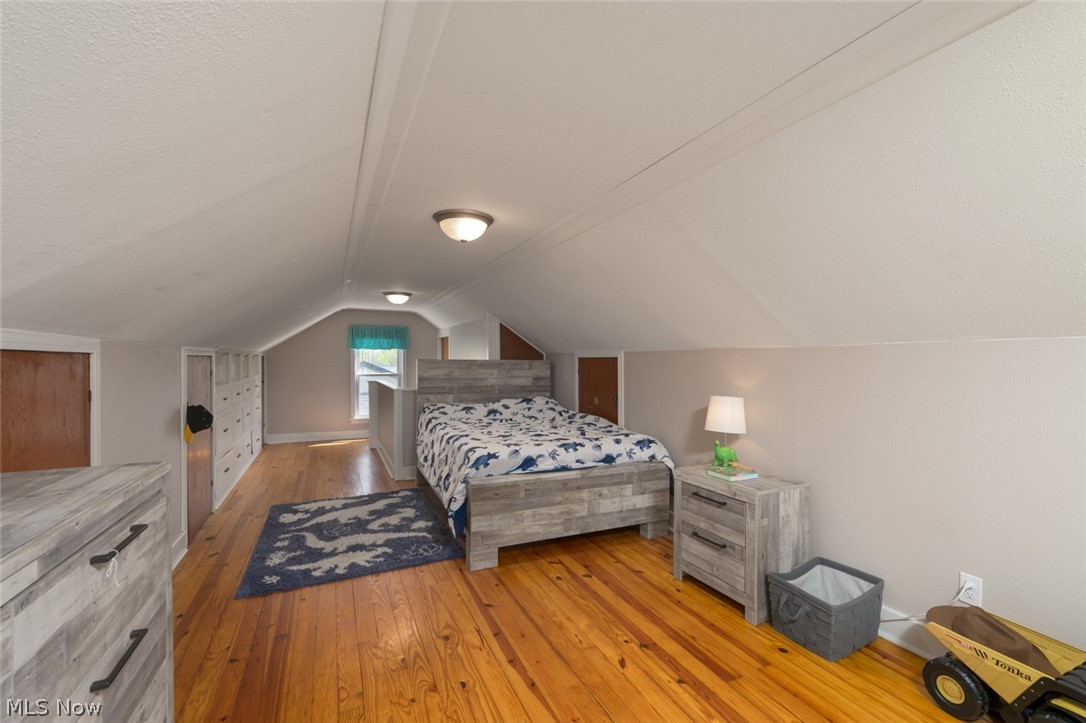 140 Edward Street NW Champion OH 44483