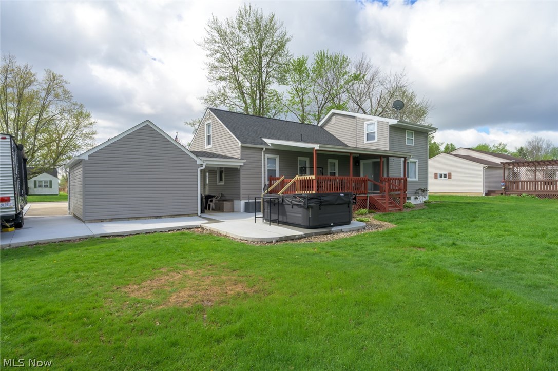 140 Edward Street NW Champion OH 44483