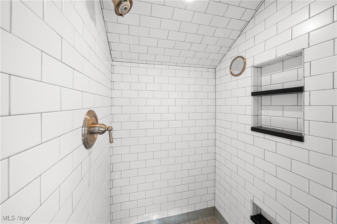 109 S Chillicothe Road Aurora OH 44202