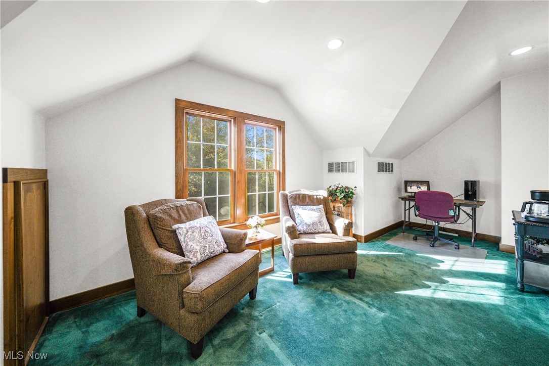 109 S Chillicothe Road Aurora OH 44202