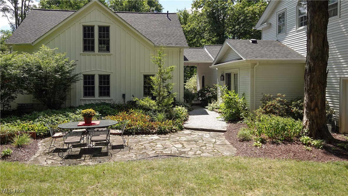 109 S Chillicothe Road Aurora OH 44202