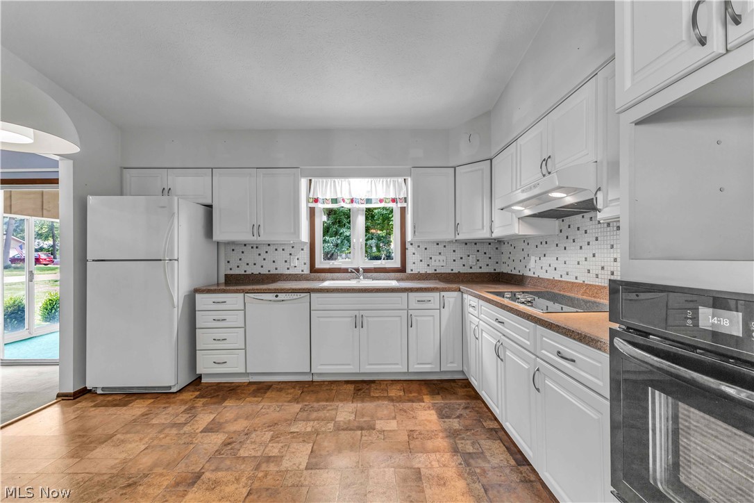 32561 Carriage Lane Avon Lake OH 44012