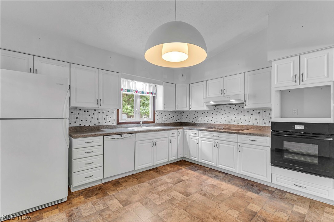 32561 Carriage Lane Avon Lake OH 44012