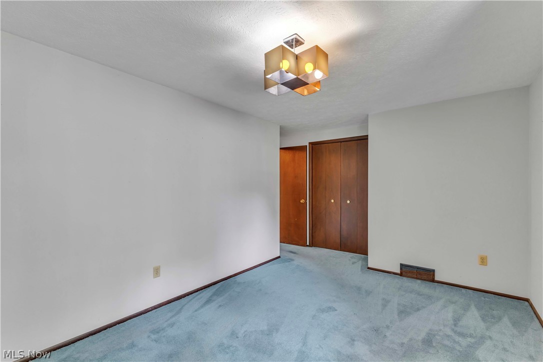 32561 Carriage Lane Avon Lake OH 44012