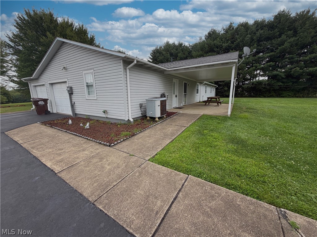 46567 Winston Drive East Liverpool OH 43920