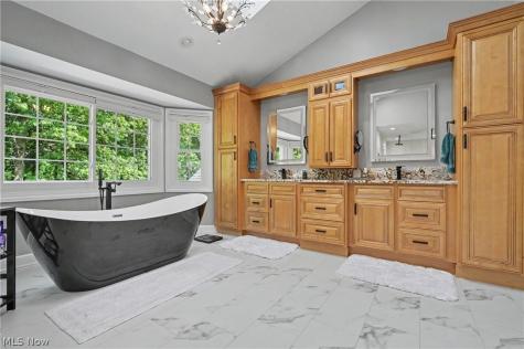 6550 Drake Street NW Canton OH 44718