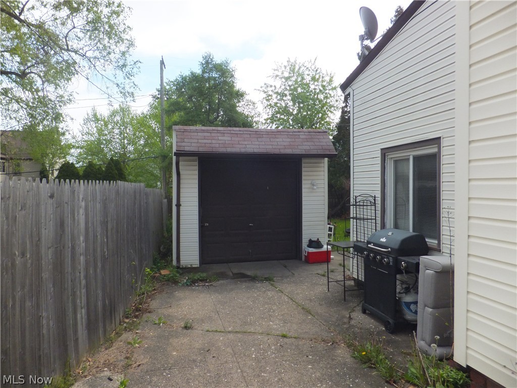 4397 W 60th Street Cleveland OH 44144
