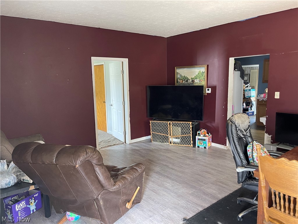 146 W 8th Street Dover OH 44622