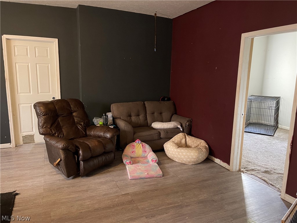 146 W 8th Street Dover OH 44622