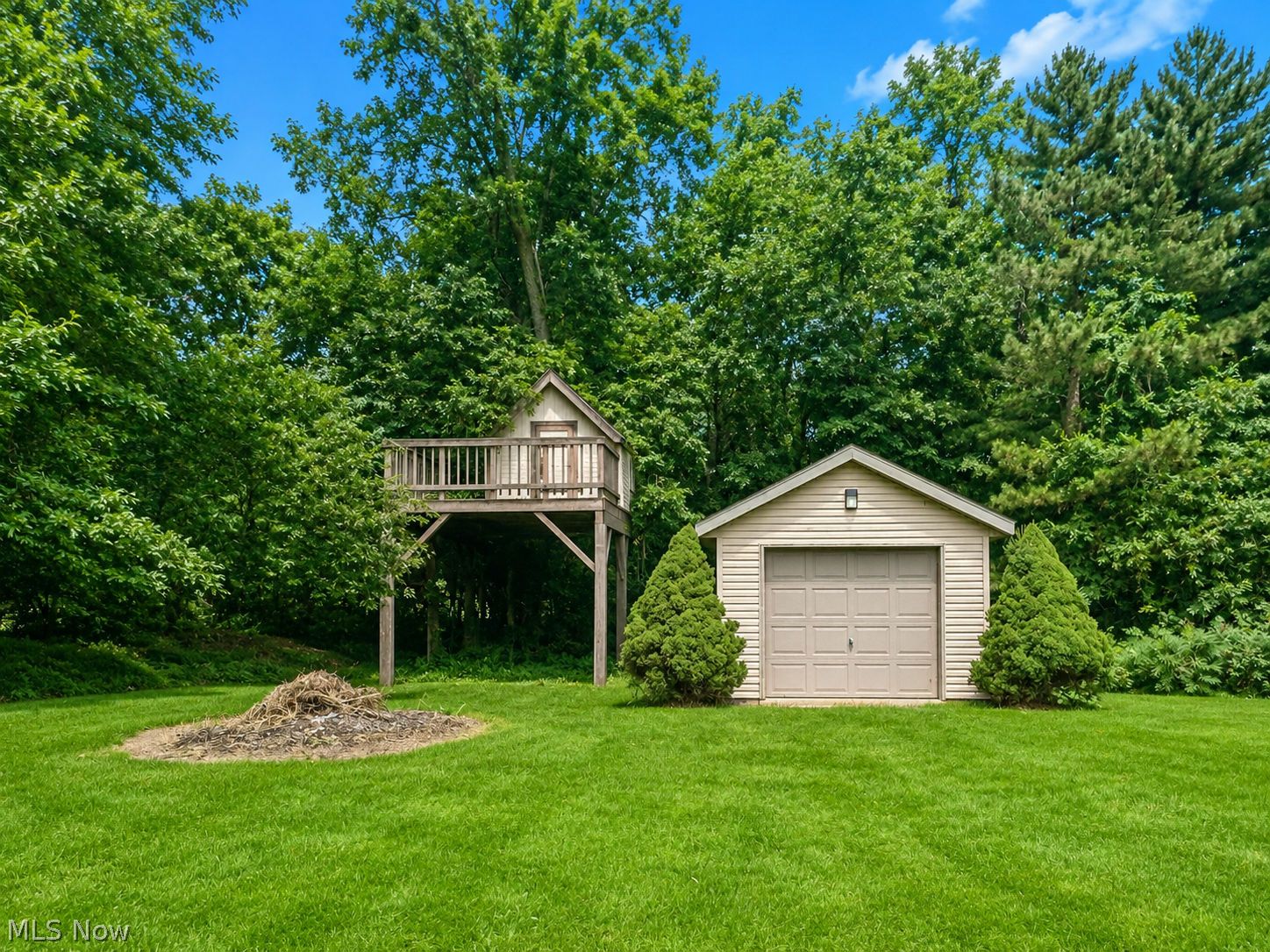 7996 Rice Road Amherst OH 44001